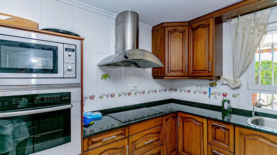 185m² villa for sale, Castilblanco de los Arroyos, Spain No. 1187 № 7