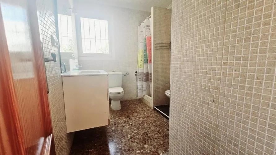 4 bedrooms apartment for sale, Torrevieja, Spain No. 1093 № 13