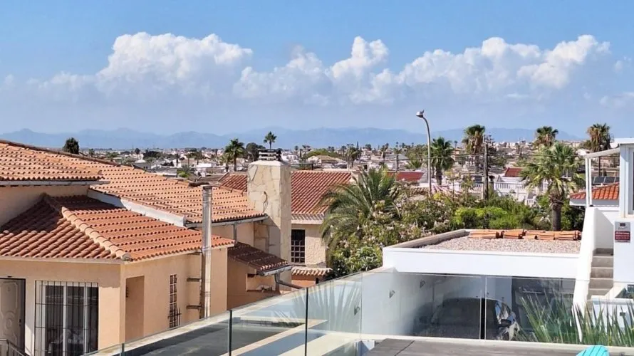 106m² villa for sale, Torrevieja, Spain No. 1284 № 3