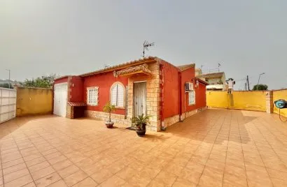 2 bedrooms apartment for sale, Torrevieja, Spain No. 1056