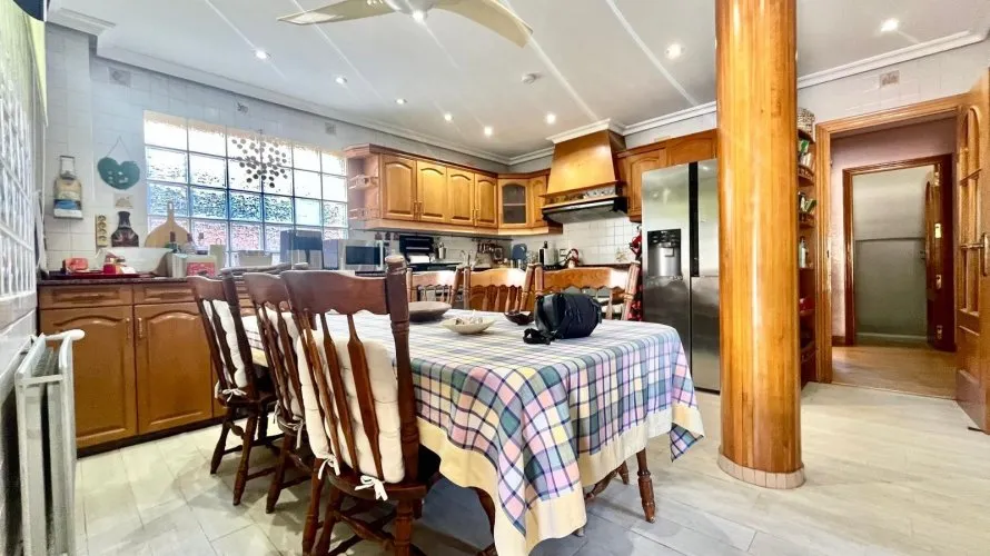 4 bedrooms villa for sale, Torrevieja, Spain No. 229 № 23