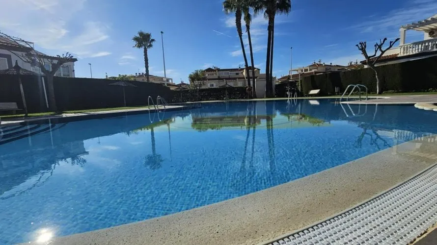 4 bedrooms penthouse for sale, Torrevieja, Spain No. 641 № 25