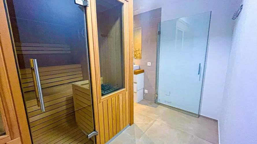 5 bedrooms villa for sale, La Zenia, Spain No. 1270 № 24