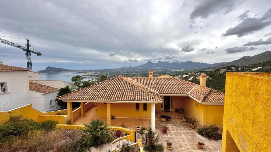 5 bedrooms villa for sale, Zona Altea Hills, Spain No. 498