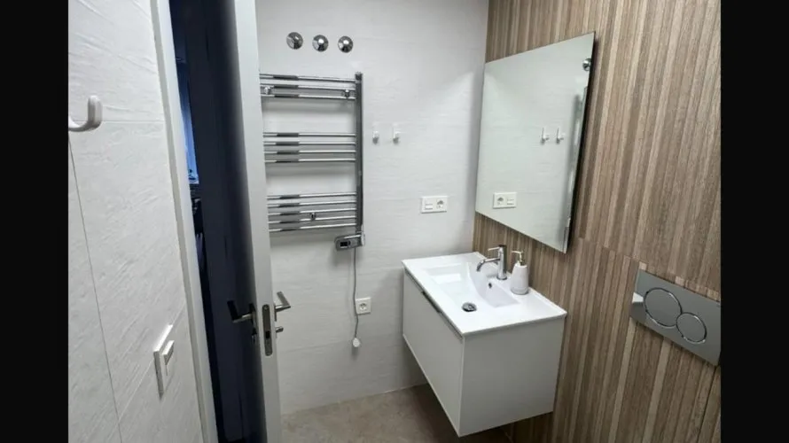 1 bedroom apartment for sale, Torrevieja, Spain No. 1103 № 18