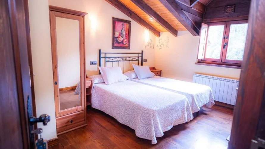 8 bedrooms villa for sale, Lena, Spain No. 1243 № 15