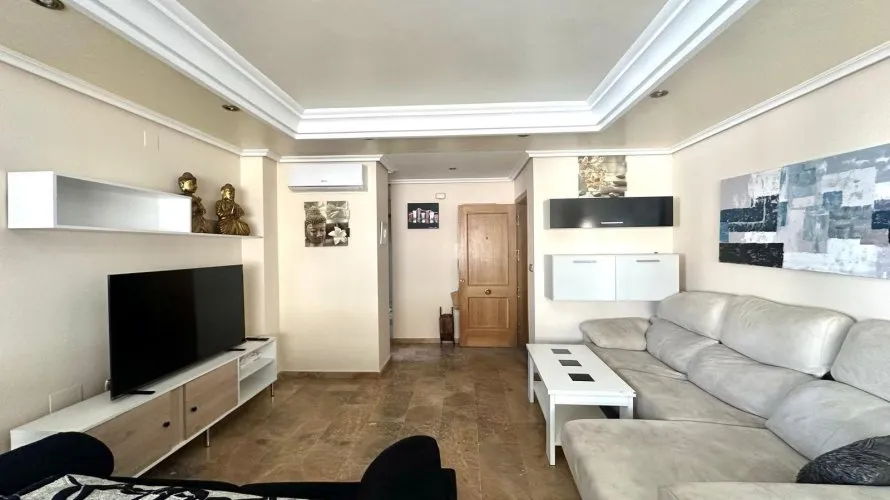 4 bedrooms apartment for sale, Torrevieja, Spain No. 765 № 2
