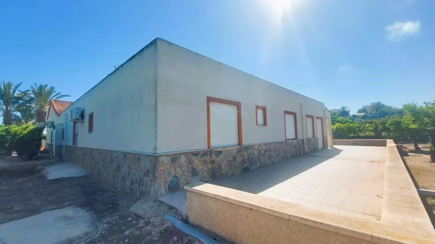 5 bedrooms house for sale, La Marina, Spain No. 1241 № 21