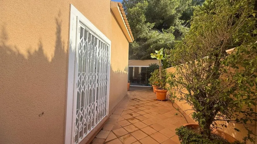 5 bedrooms house for sale, Dehesa De Campoamor, Spain No. 127