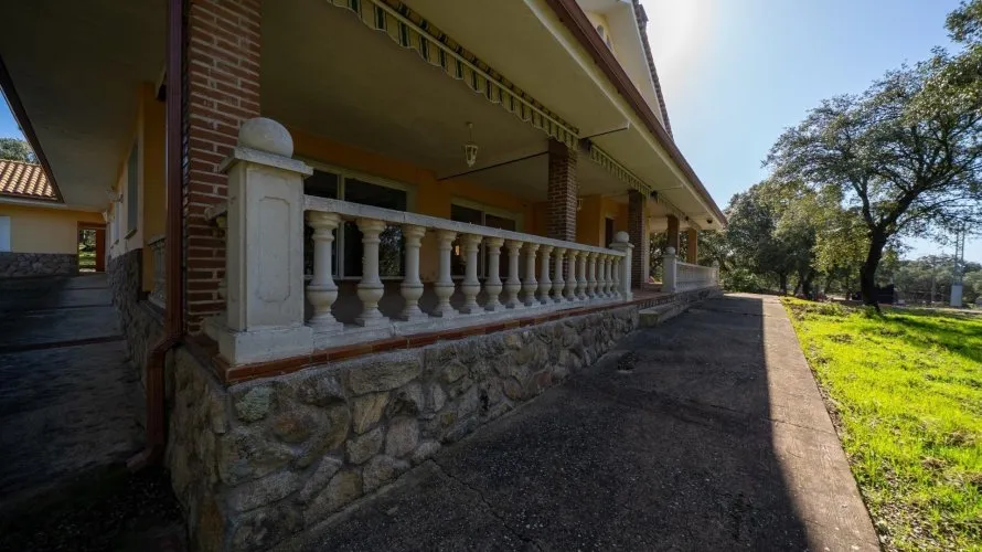 8 bedrooms house for sale, Colmenarejo, Spain No. 1396 № 10