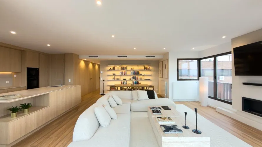 3 bedrooms apartment for sale, Madrid, Spain No. 956 № 1