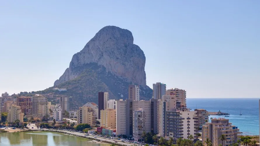 3 bedrooms apartment for sale, Calpe, Spain No. 140 № 26