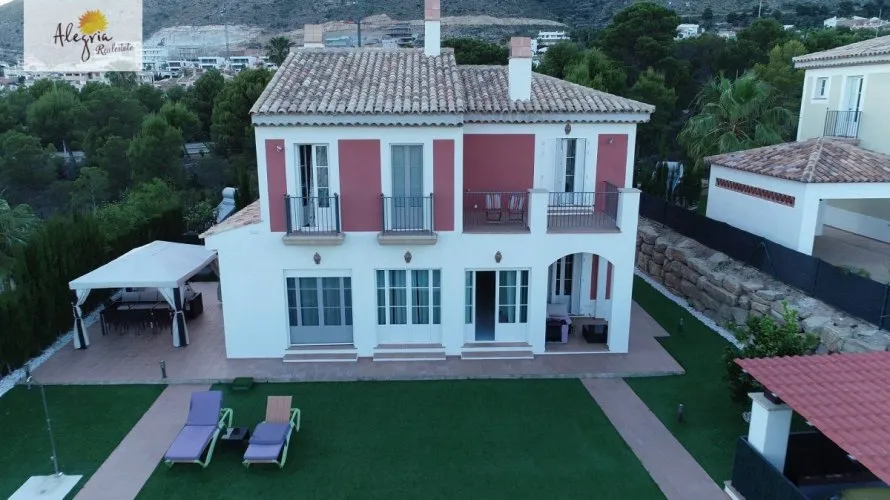 4 bedrooms villa for sale, Finestrat, Spain No. 260 № 23