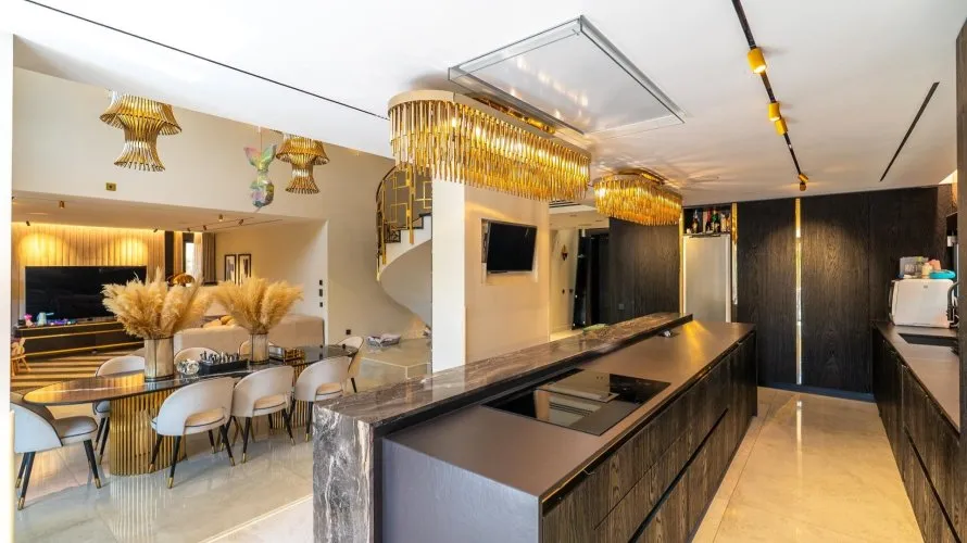 4 bedrooms villa for sale, Pozuelo de Alarcon, Spain No. 1176 № 12