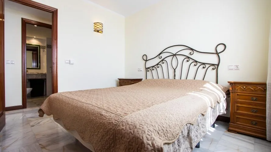 3 bedrooms apartment for sale, Torrevieja, Spain No. 108 № 24