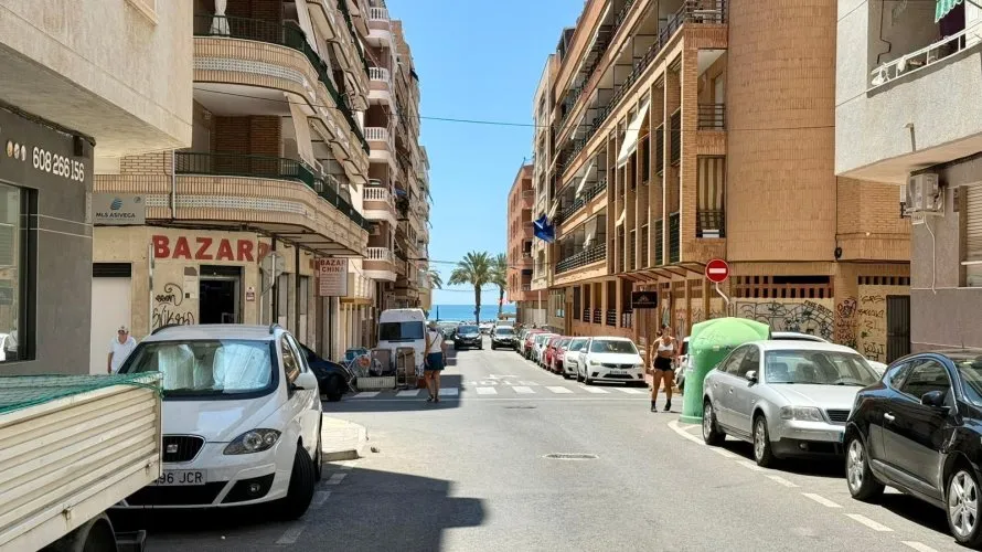 2 bedrooms apartment for sale, Torrevieja, Spain No. 1426 № 6