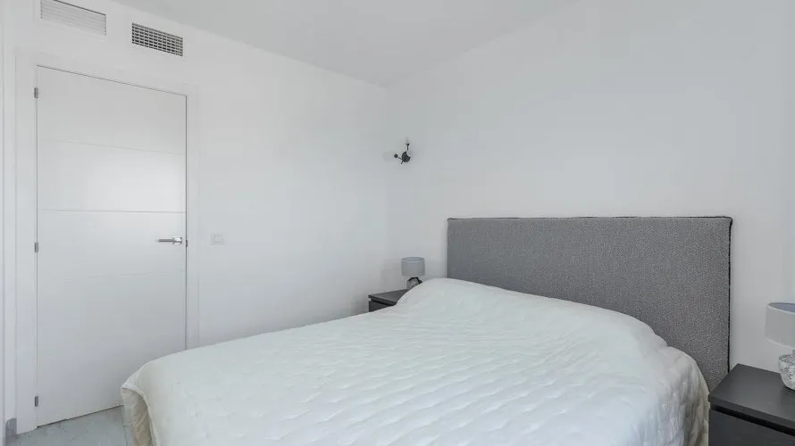 3 bedrooms penthouse for sale, Torrevieja, Spain No. 1020 № 26