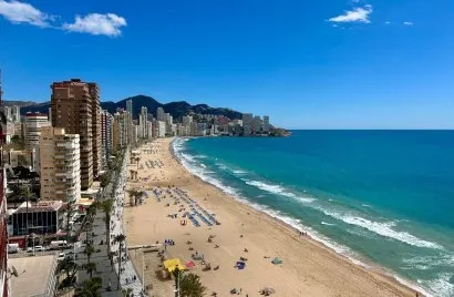 3 bedrooms apartment for sale, Benidorm, Spain No. 695
