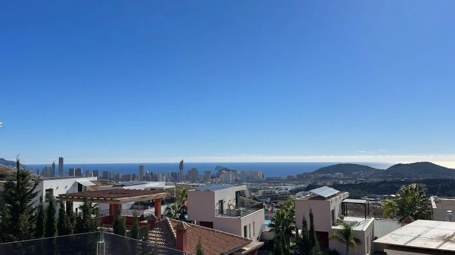 3 bedrooms villa for sale, Finestrat, Spain No. 472
