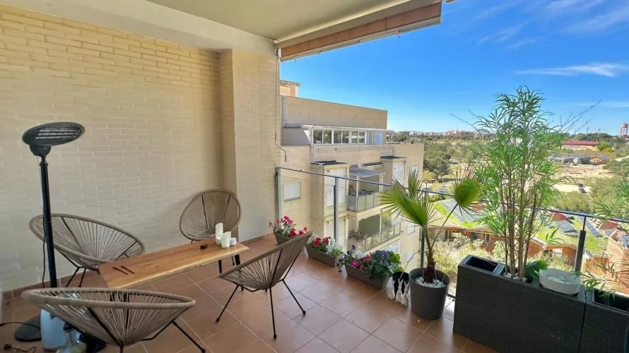 2 bedrooms apartment for sale, Paterna, Spain No. 1186 № 1