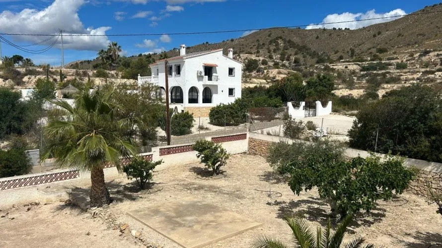 4 bedrooms house for sale, Villajoyosa, Spain No. 805 № 7
