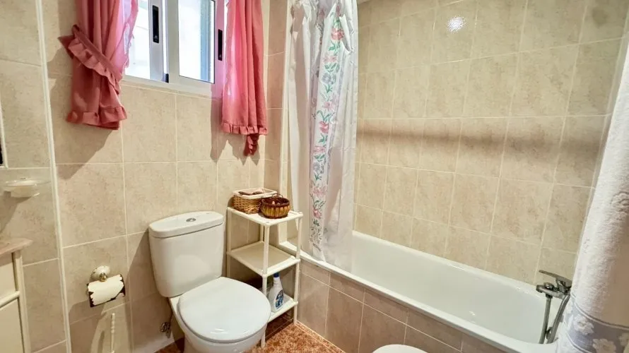 3 bedrooms apartment for sale, Torrevieja, Spain No. 1031 № 19