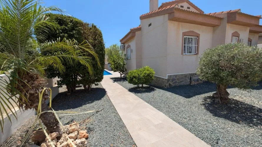 3 bedrooms apartment for sale, Rojales, Spain No. 767 № 10