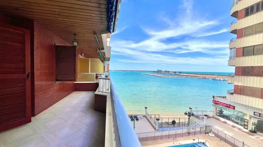 3 bedrooms apartment for sale, Torrevieja, Spain No. 1081 № 23