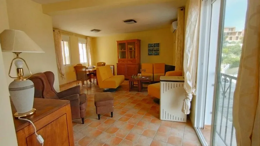 8 bedrooms villa for sale, Maryvilla, Spain No. 408 № 15
