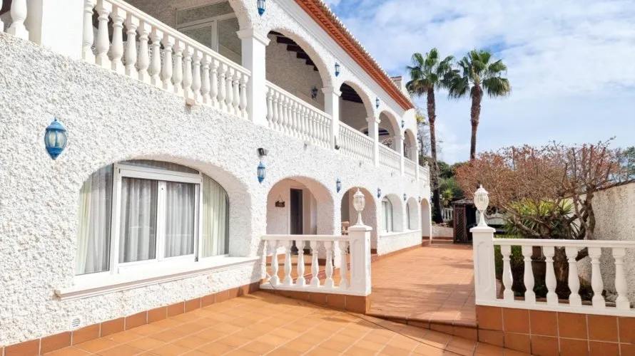 6 bedrooms villa for sale, Moraira, Spain No. 500 № 25