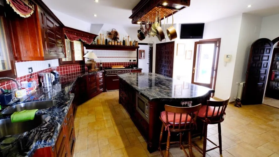 4 bedrooms villa for sale, Fustera, Spain No. 291 № 8