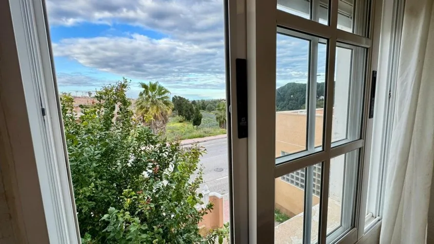 3 bedrooms apartment for sale, Torrevieja, Spain No. 1031 № 10