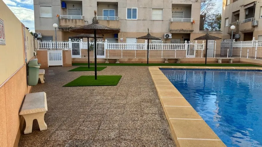 2 bedrooms penthouse for sale, Nueva Torrevieja, Spain No. 990 № 21