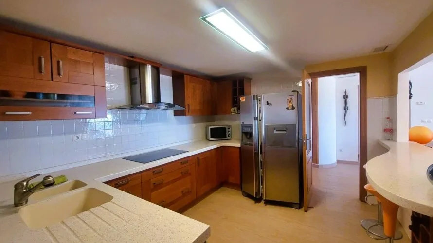 4 bedrooms apartment for sale, Torrevieja, Spain No. 561 № 22