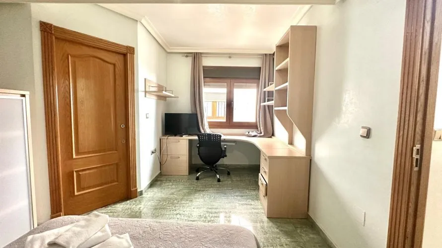 2 bedrooms penthouse for sale, Torrevieja, Spain No. 974 № 19
