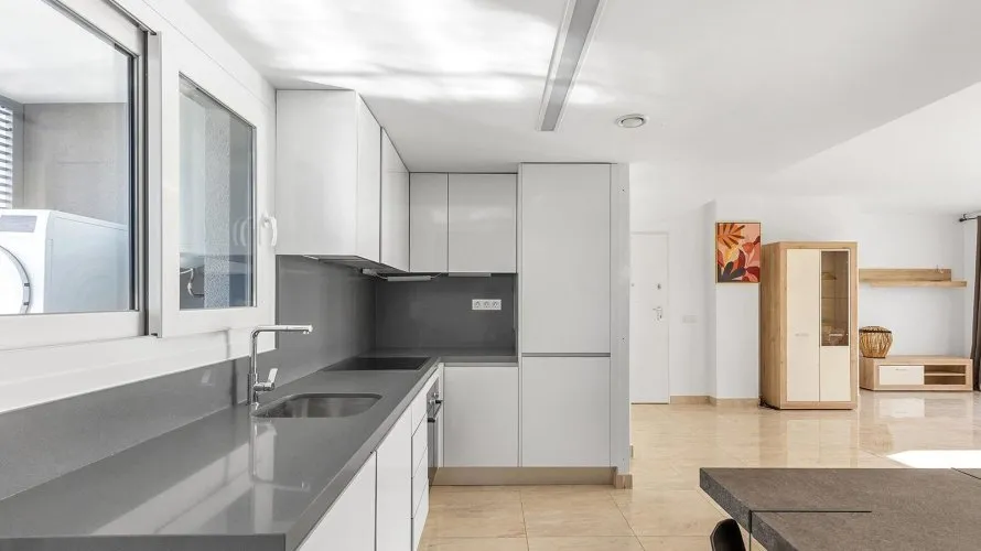 3 bedrooms penthouse for sale, Torrevieja, Spain No. 1020 № 21