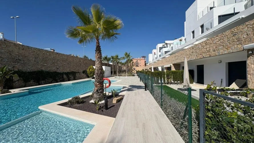 2 bedrooms apartment for sale, Villamartin, Spain No. 1002