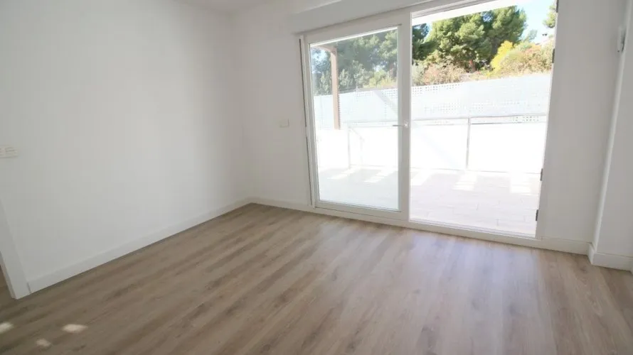 4 bedrooms apartment for sale, La Torre, Spain No. 319 № 8