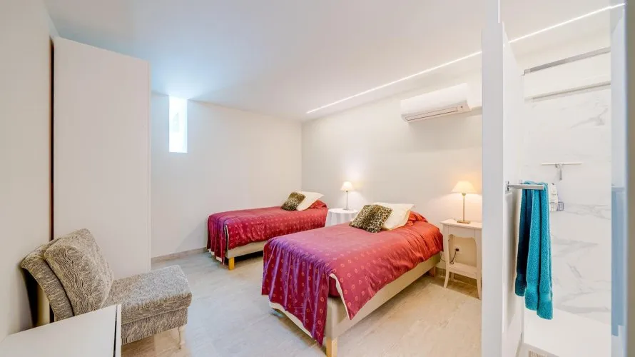 5 bedrooms villa for sale, Finestrat, Spain No. 458 № 21