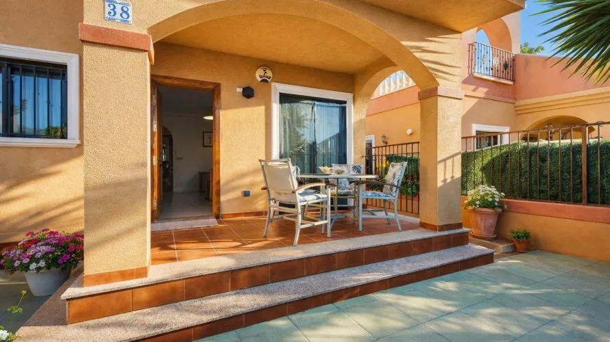 79m² apartment for sale, Torrevieja, Spain No. 998 № 1