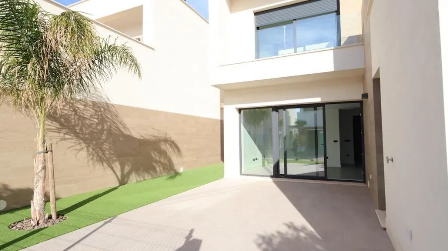 3 bedrooms apartment for sale, Los Alcazares, Spain No. 654