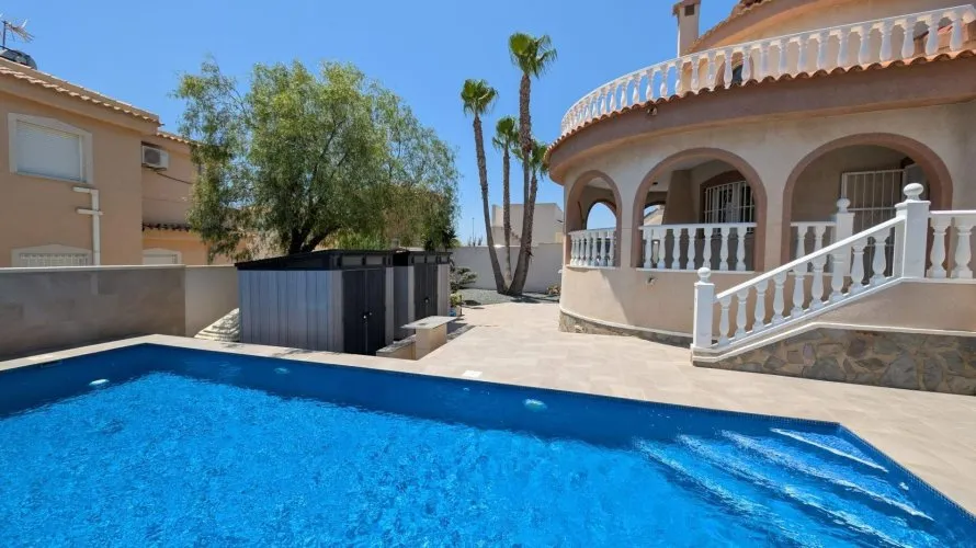 3 bedrooms apartment for sale, Rojales, Spain No. 767