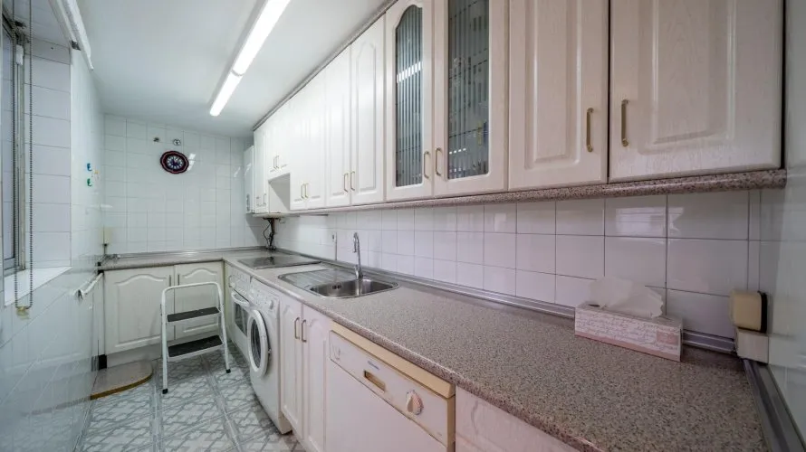 2 bedrooms apartment for sale, Madrid, Spain No. 1028 № 8