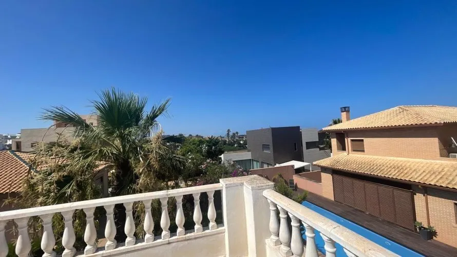 5 bedrooms house for sale, Torrevieja, Spain No. 802 № 6