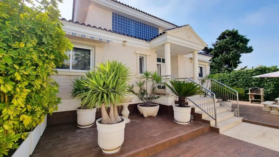 239m² villa for sale, Torrevieja, Spain No. 181 № 11