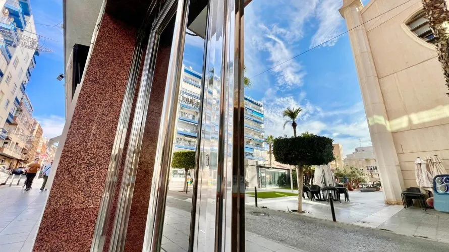 3 bedrooms apartment for sale, Torrevieja, Spain No. 156 № 2