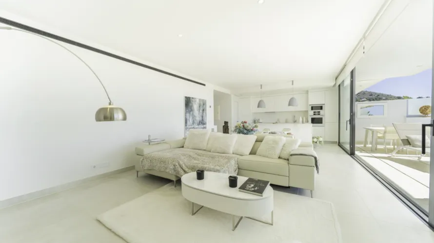 2 bedrooms penthouse for sale, Fuengirola, Spain No. 98 № 16