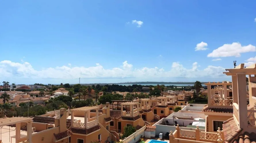 3 bedrooms villa for sale, Ciudad Quesada, Spain No. 492 № 7