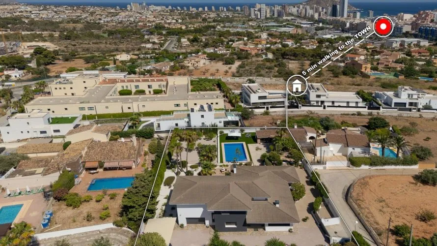 6 bedrooms villa for sale, Calpe, Spain No. 227 № 7