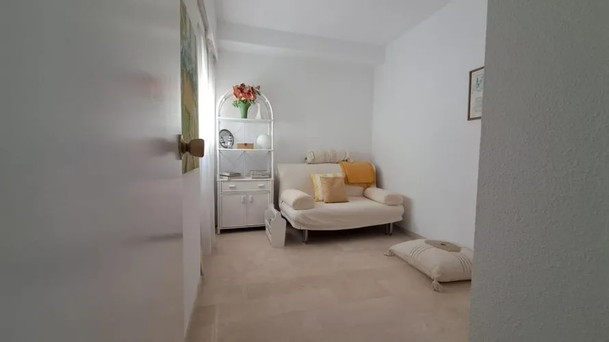 2 bedrooms penthouse for sale, Torrevieja, Spain No. 1418 № 4